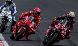 marc_marquez_vs_marco_bezzecchi_foto_instagram_ducaticorse_21748.jpg